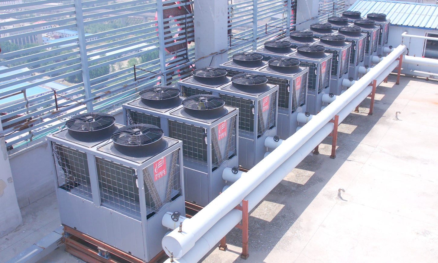 空氣源熱泵制熱量 270KW 10臺